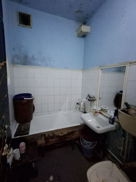1 xonali kvartira sotiladi,