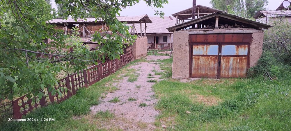 СРОЧНО 30 соток. Дачабоп хавоси тоза, ёзда салкин, 4 та дача курса бол
