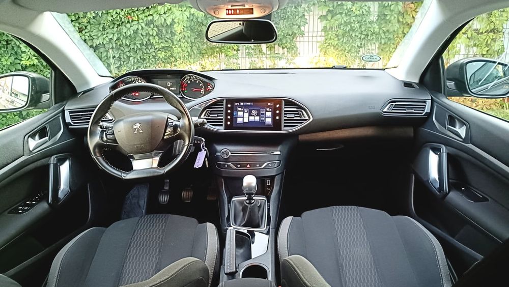Peugeot 308 Style 2016 Euro 6 Hatchback Benzina 120 cp 6+ 1 trepte 154000 Km Reali Carte Service / Rdw