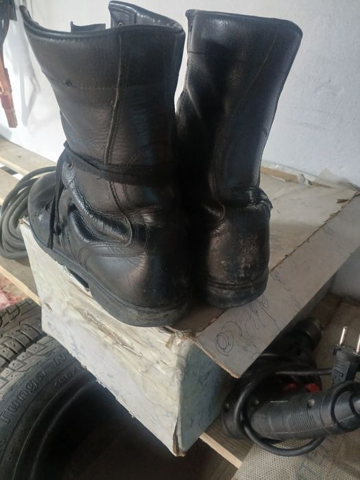 Продам берцы черный летний р 44