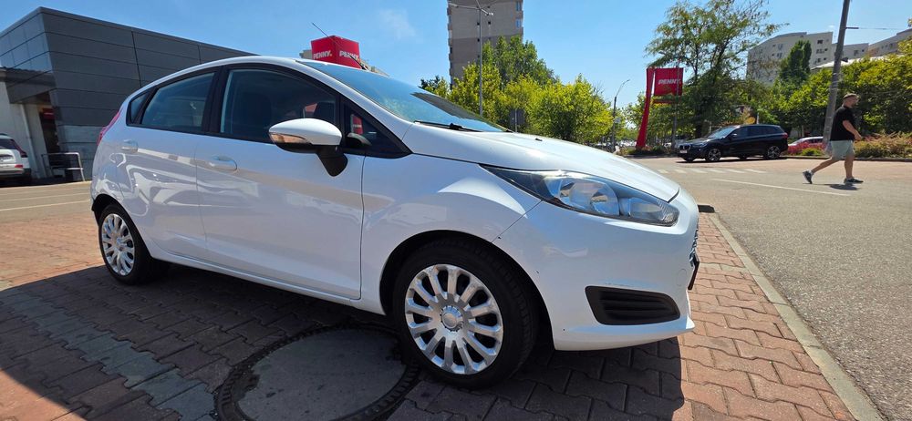 FORD Fiesta 2015 — imagine 2