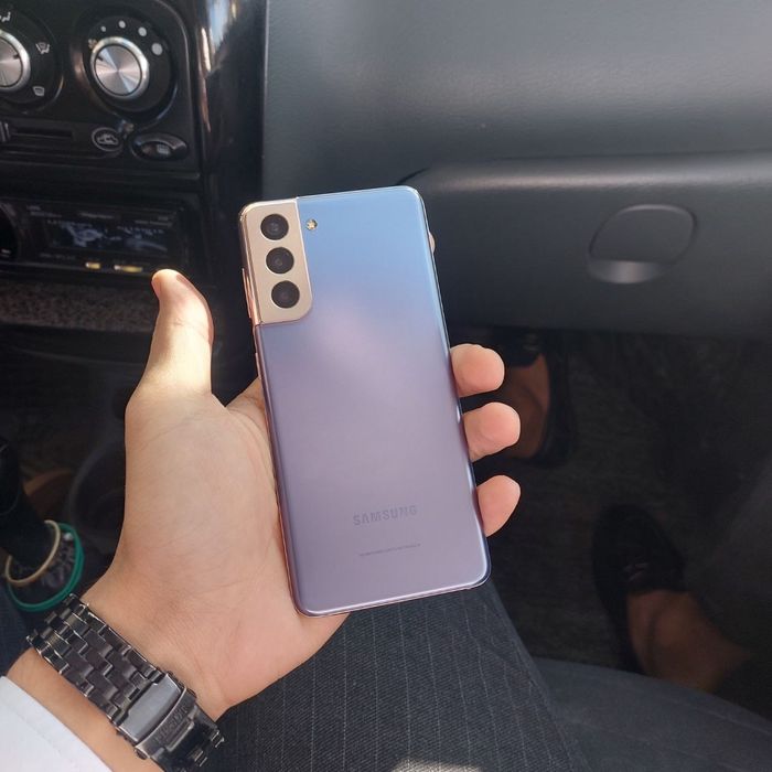 S21 sotiladi aybi yoq