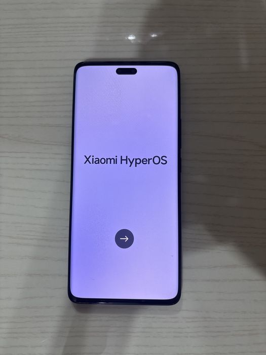 продам телефон Xiaomi 13 Lite