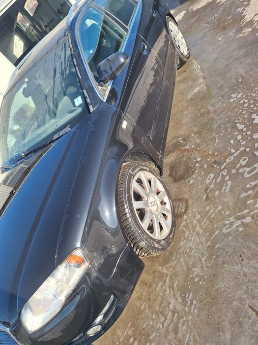 Dezmembrez audi a4 b7