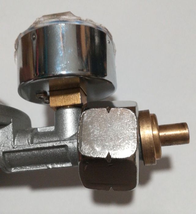 Голяма/ГОЛЯМИ газова /ГАЗОВИ бутилка /БУТИЛКИ 79литра - Г образен кран