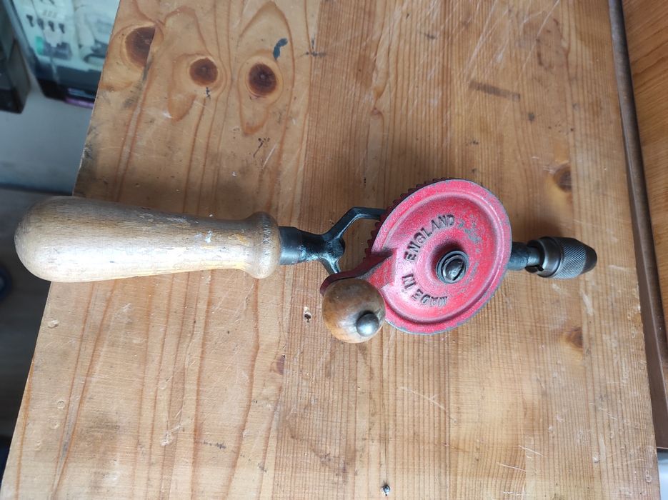 Английска Ръчна дрелка