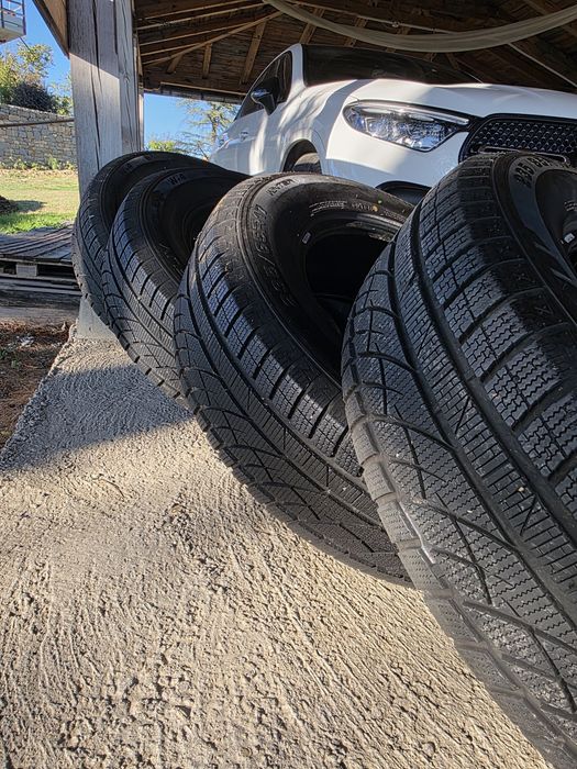Зимни гуми 235/65/17 MOMO SUV Pole W-4