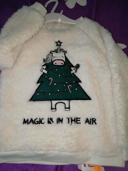 Hanuite fetite în stare f bună toamna iarna