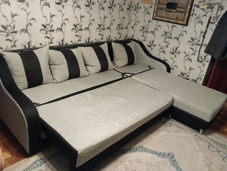 Диван угловой для зала/гостиной