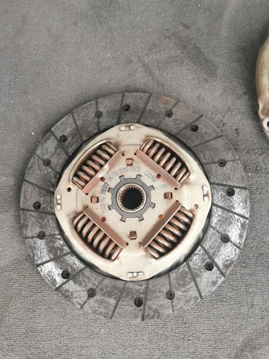 Ambreiaj Renault megane 3 motor 1.5 diesel an 2011