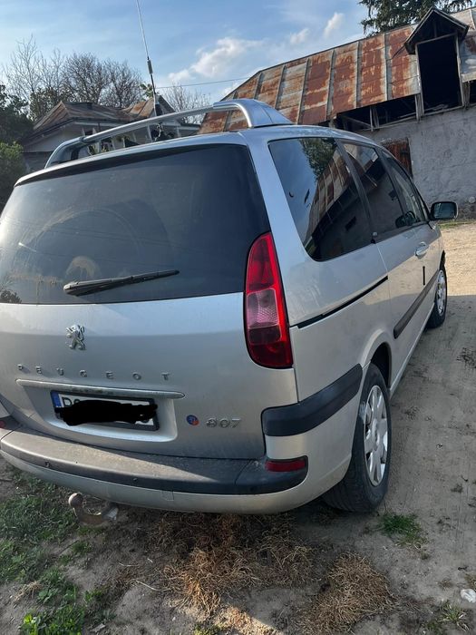 Vând Peugeot 807