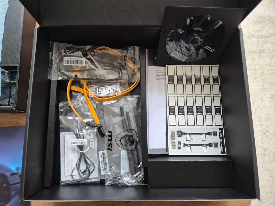 MSI MPG B550 Gaming Carbon WIFI AMD AM4 Motherboard Дъно за Ryzen процесори