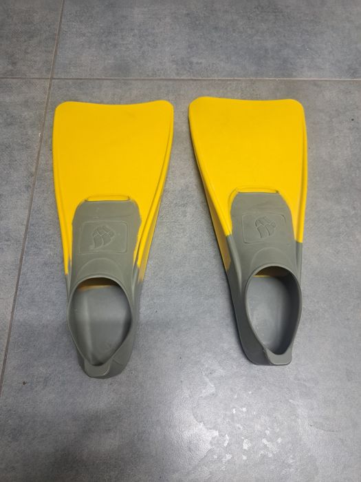 Продам ласты для плавания