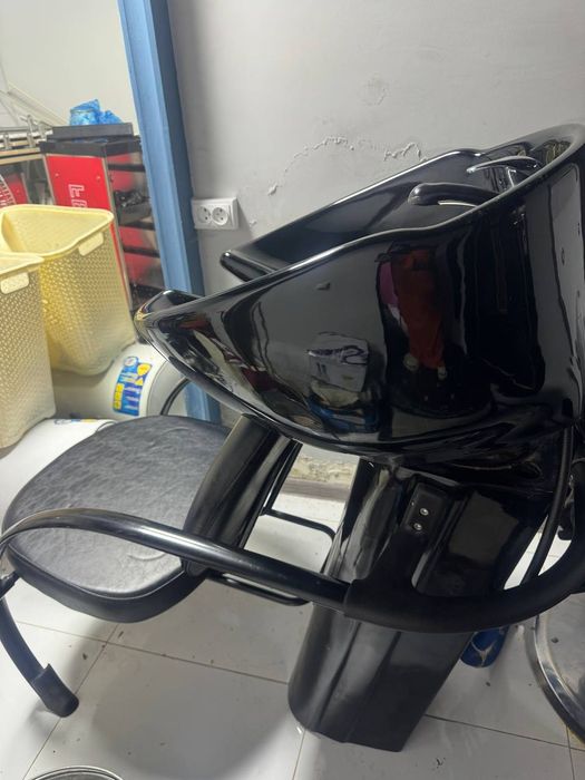 Salon uchun jihozlar sotiladi