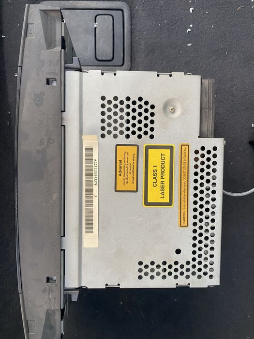 Магнитофон мерс 211