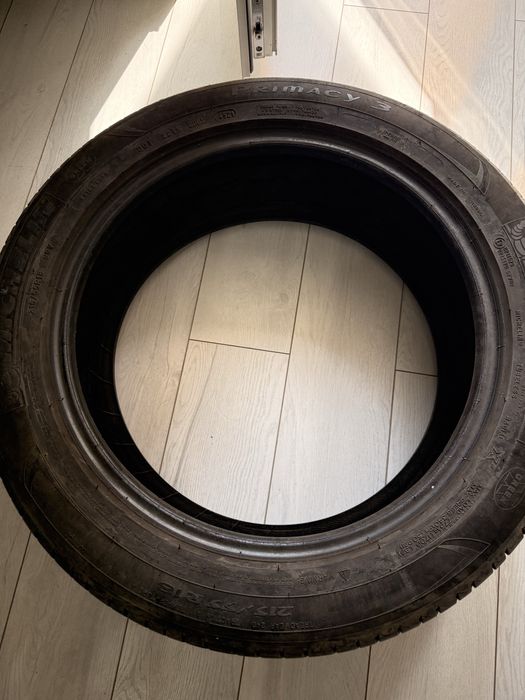 Продам шины ( резину летнею)