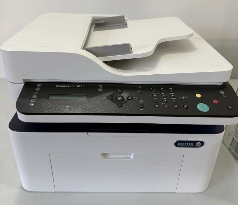 Продам МФУ Xerox 3025NI