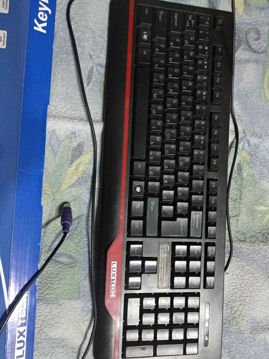продам клавиатуру для компьютера