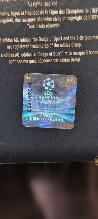 Футболна топка ADIDAS Final Cardiff 2017 OMB колекционерска.