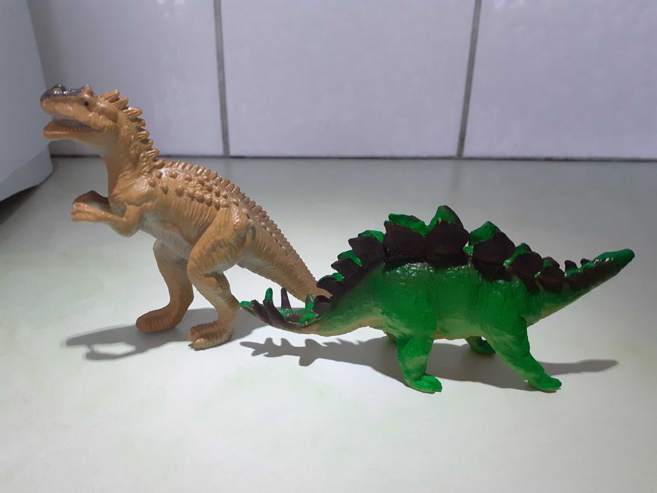 Играчки динозаври - Джобен размер издръжлив каучук!