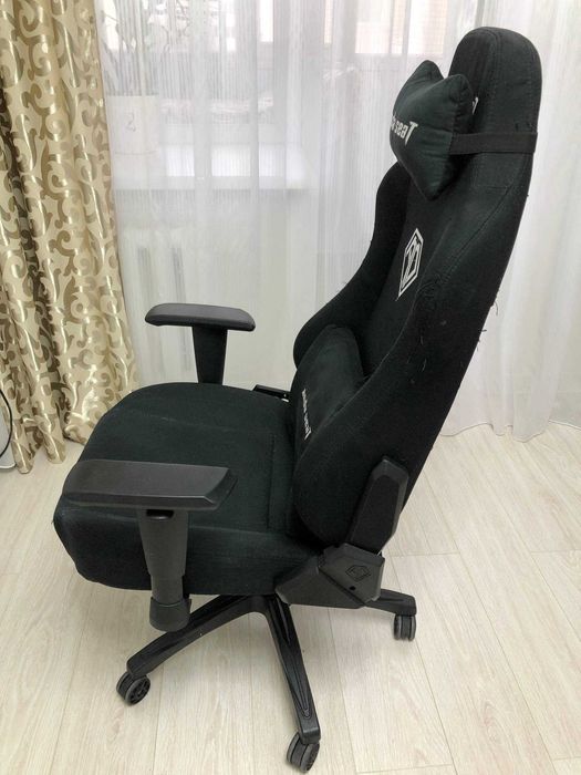 Продам игровое кресло AndaSeat