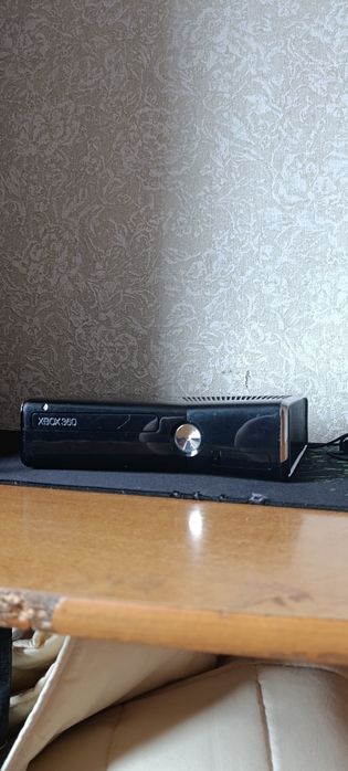 срочно продам xbox 360