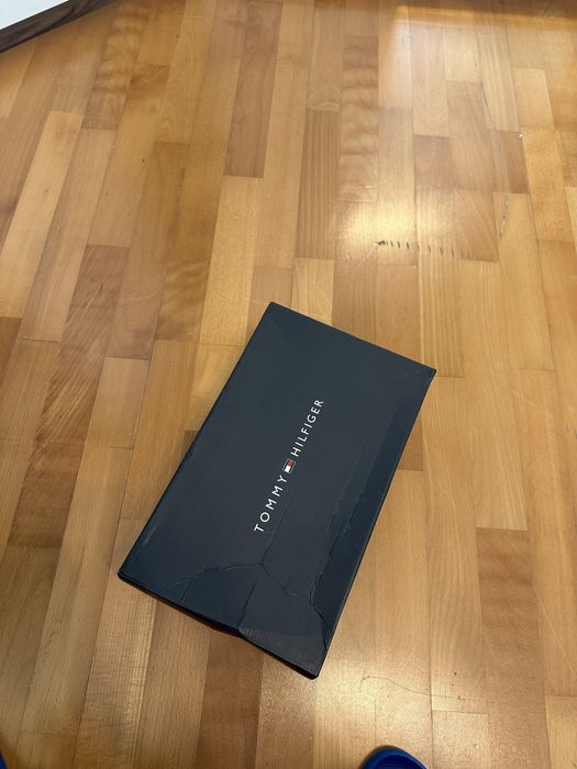 Пролам абсолютно новые Tommy Hilfiger оригинал