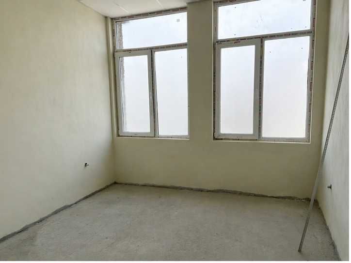 Дава се под наем Магазин в Казанлък - 395 кв.м за 239393.49 € - Снимка #4