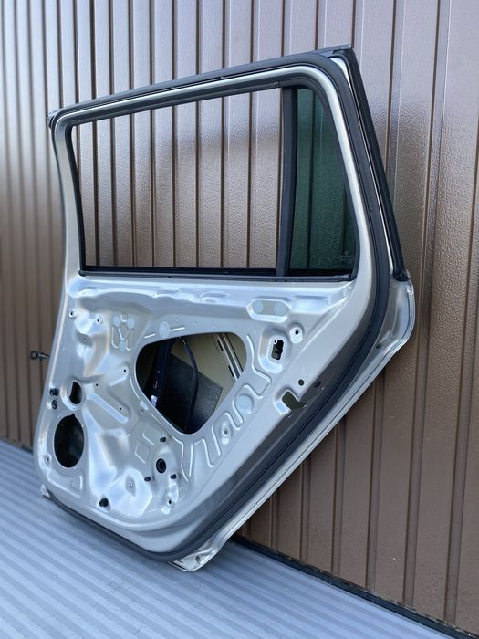 Usa dr spate combi vw Passat B8 cod culoare LB7W (Impecabila)2015-2020