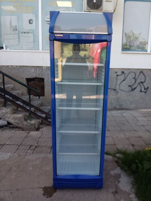 Вертикална хладилна витрина за бира, вода, безалкохолни напитки и други с 12 месеца гаранция!