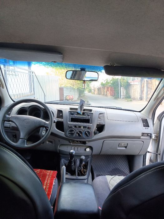 Продам TOYOTA Hilux