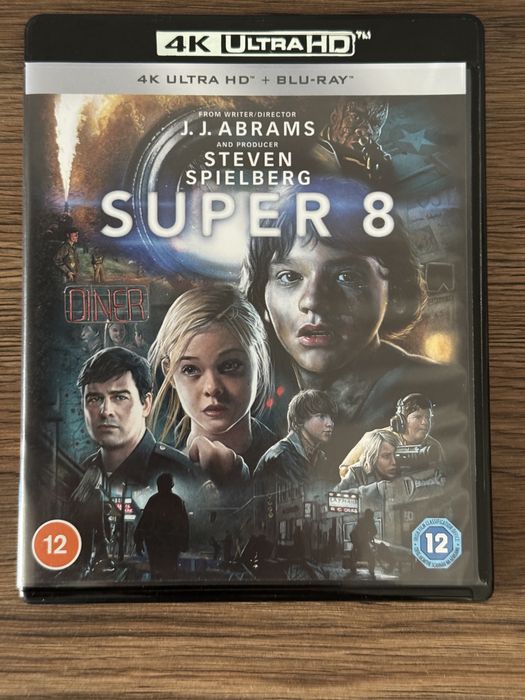 Film SUPER 8 4K UltraHD UHD FARA subtitrare RO