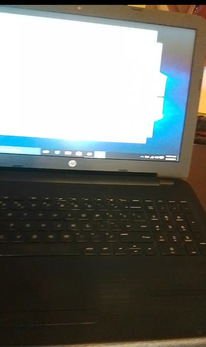 Laptop HP funcțional i5,8ram,ssd,video 4gb,bun jocuri/tester/office