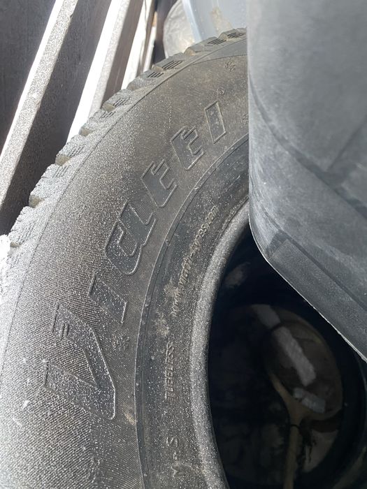 Продам зимнюю резину
