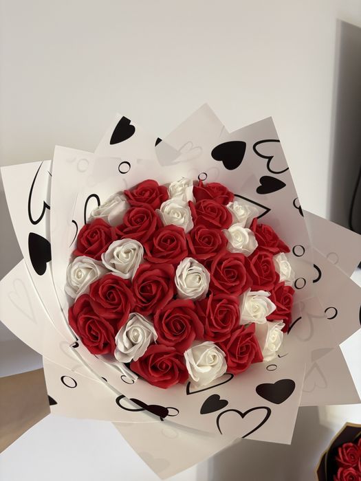 Buchete personalizate cu trandafiri de sapun