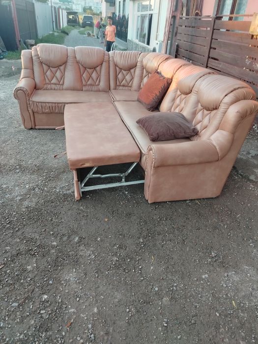 Vănd colțar extensibila în stare foarte bun fără defecte