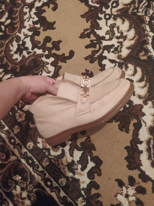 Продам обувь так как