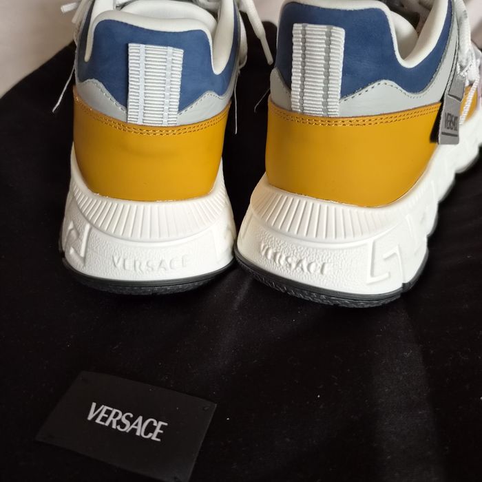 Сникърси Versace