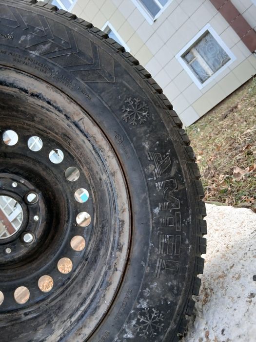 Продам железный диск от BMW