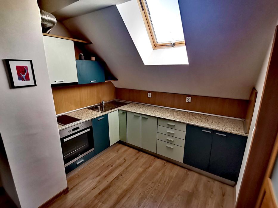 Дава се под наем Двустаен апартамент в Бургас, Център - 50 кв.м за 219.3 € - Снимка #4