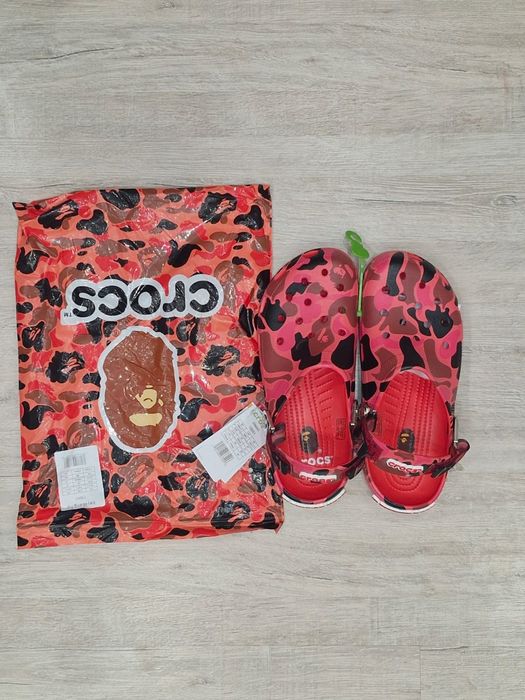 Crocs x bape red