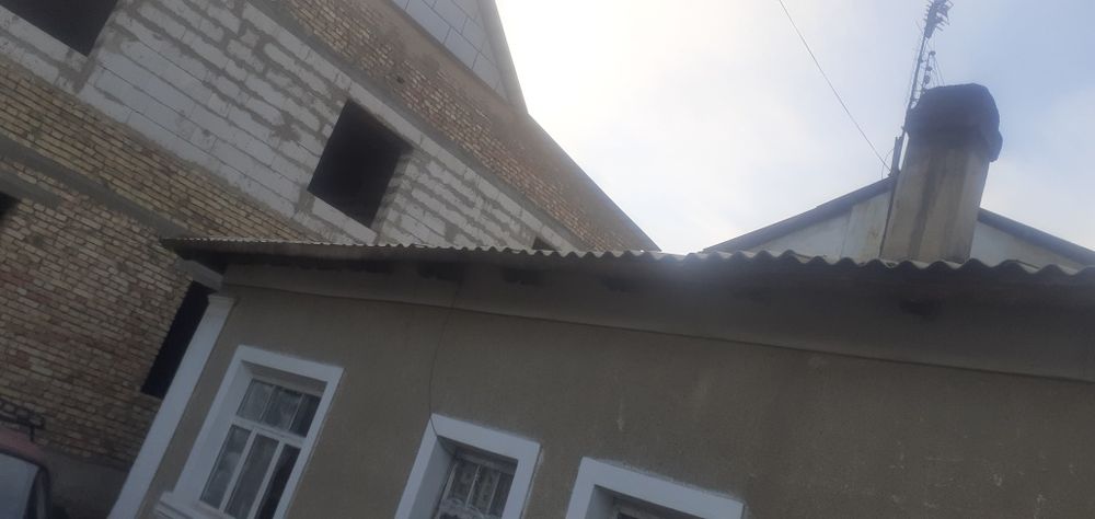 Продается двухэтажный недостроины дом