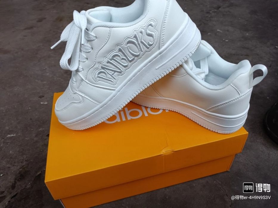 Срочно. Белые Кросовки PAIBLOKS. Модные стильные