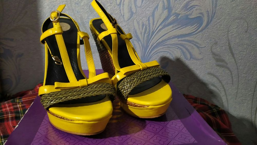 Босоножки стильные, 37 размер