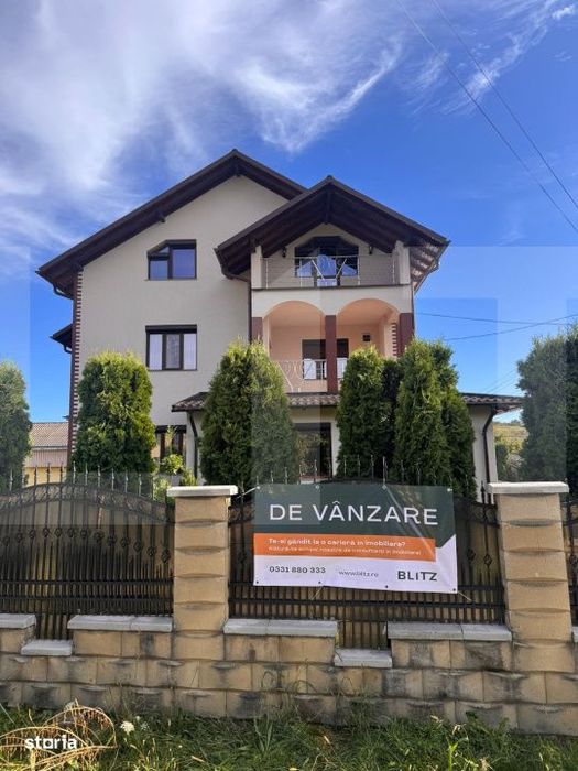 Vila de lux P+E+M in comuna Tudora – finisaje premium, complet mobil