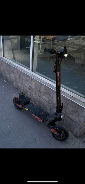 Vand trotineta electrica