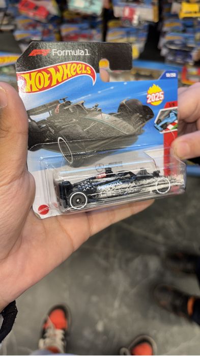 F1 Hot wheeals mercedes