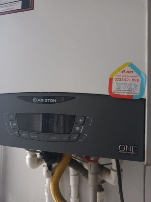 Centrala apartament Ariston pe gaz