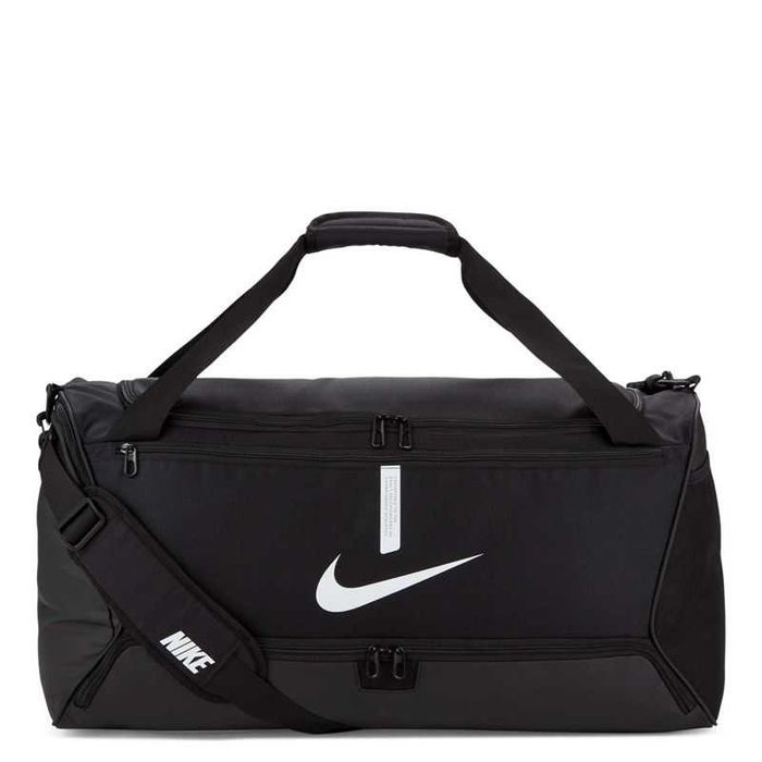 3 размера Nike оригинални сакове,