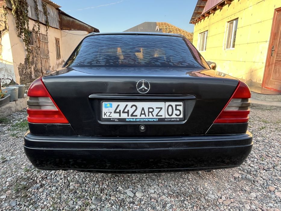 Продам Mersedes W202 C180
